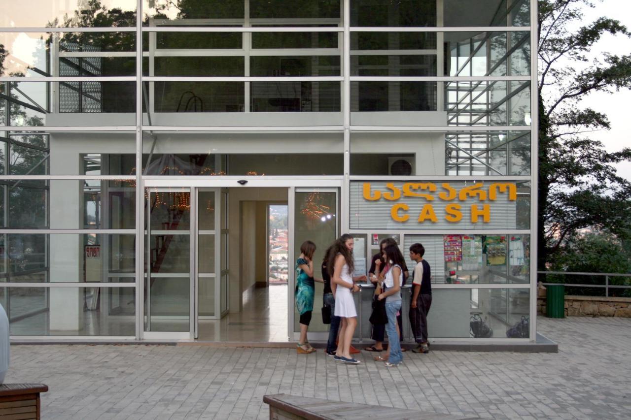 Park Hotel 库塔伊西 外观 照片